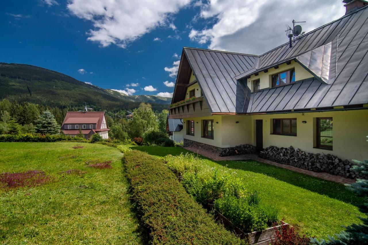 Špindlerŭv Mlýn Pension Aspen מראה חיצוני תמונה